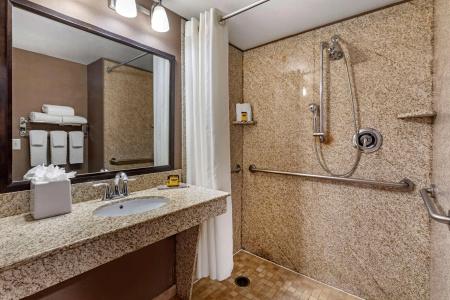 Best Western Plus Las Vegas South Henderson - 40