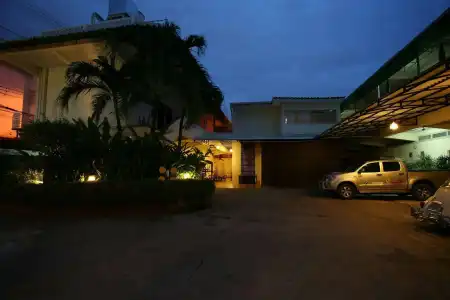 OYO 905 Rajata - 23
