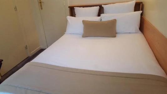 Hôtel Saint Cyr Etoile - 33