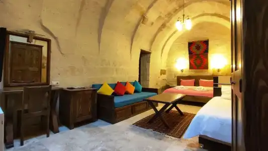 Armesos Cave - 38