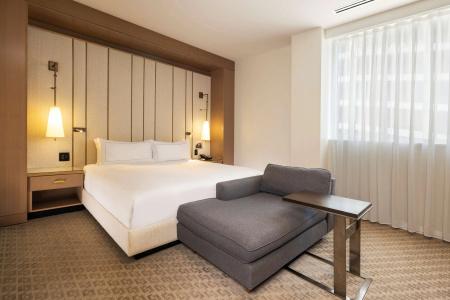The Statler Dallas Curio Collection By Hilton - 5