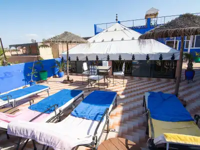 Riad Losra - 16