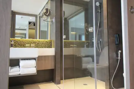 Grand 5 & Plaza Sukhumvit Bangkok - 10