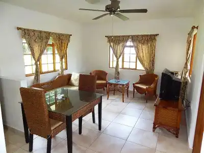 Le Surmer Self Catering Chalets - 4