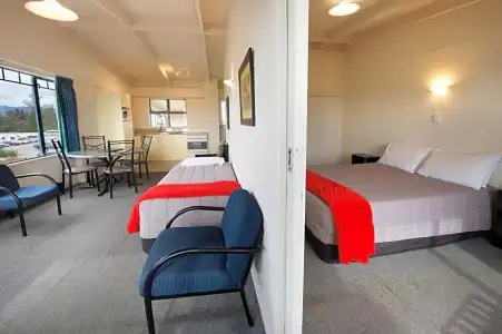 Ambassador Thermal Motel - 17