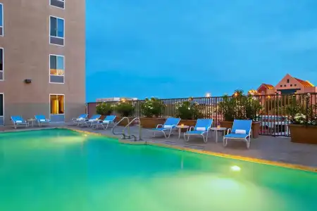 DoubleTree by Hilton Las Vegas East Flamingo - 17