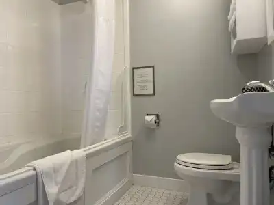 Emerson Inn - 9