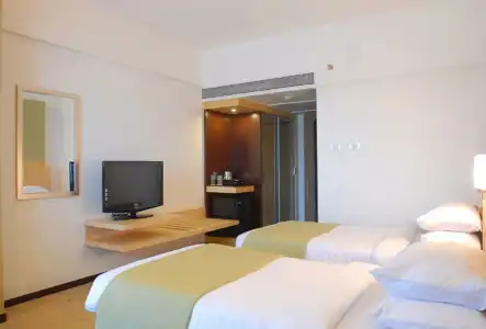 Peninsula Grand - 19