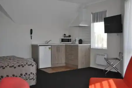 Carramar Motor Inn - 80