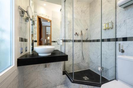 Le Belgrand Paris Champs Elysees, Tapestry by Hilton - 32