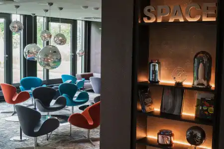 Motel One Berlin - Tiergarten - 16