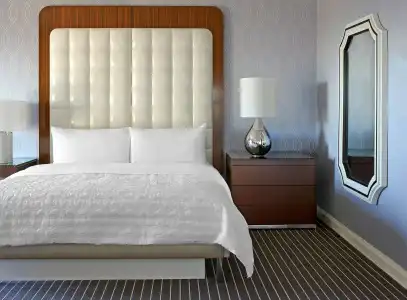 Hyatt Centric Delfina Santa Monica - 4