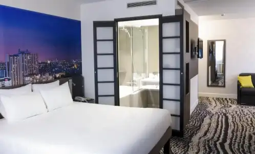 Novotel Paris 14 Porte d'Orléans - 83