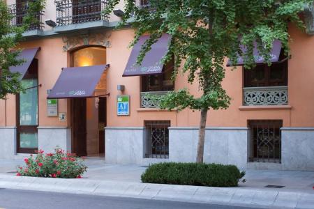 Suites Gran Via 44 Apartahotel - 30