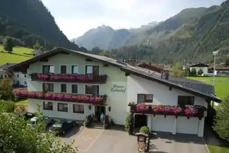 Eschenhof Bed & Breakfast & More - 12