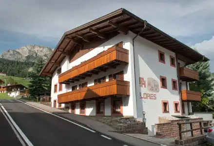 Apartments Lores - 11