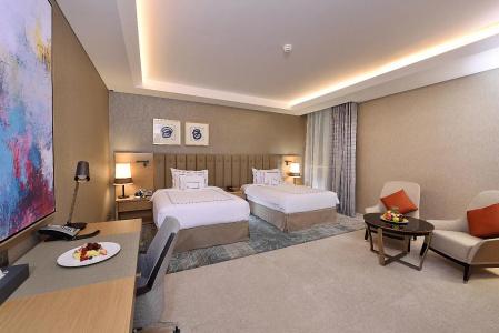 Grand Cosmopolitan - 7