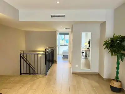 Feelathome Plaza Apartments - 11
