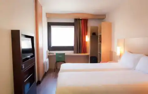 Ibis Grenoble Gare - 3