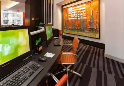 Courtyard by Marriott New York Manhattan / Central Park - 21