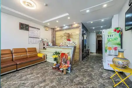 RedDoorz Plus near Le Quang Dinh Street - 11