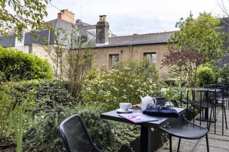 L'Hôtel - Face au Château - Boutique Hôtel et Séminaires - 26