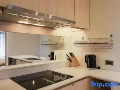 Balcony Seaside Sriracha & Serviced Apartments (SHA Extra Plus) - 199