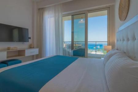 Redcon Suites - 201