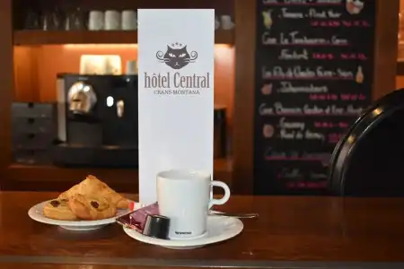 Central, Spa & Lounge Bar - 10