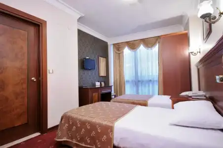 Grand Eyuboglu - 25