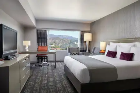 Loews Hollywood - 57