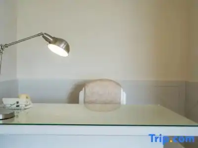 Thong Tarin - 87