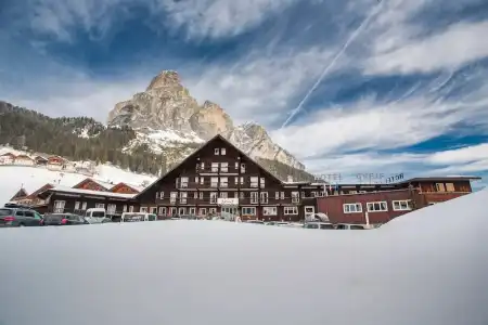 TH Corvara - Greif - 69