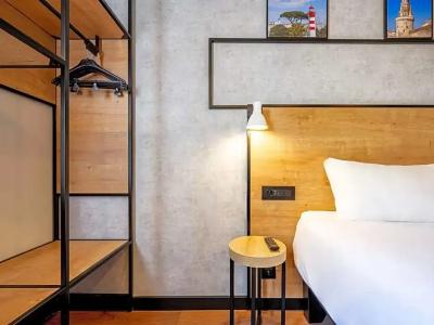 ibis La Rochelle Vieux-Port - 33