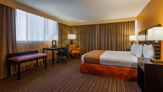 Best Western The Plaza Honolulu Airport - Free Breakfast - 55