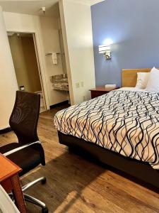 Rodeway Inn Airport - 29