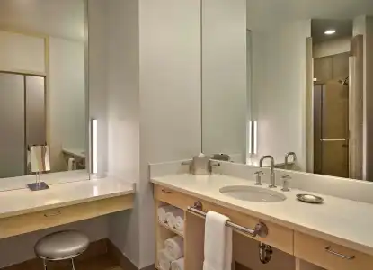 Aspen Meadows Resort - 10
