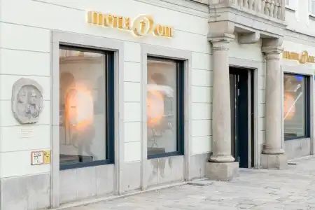 Motel One Linz-Hauptplatz - 0