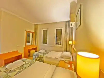 Select Suite & Apart - 58