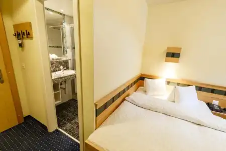 Victoria Lauberhorn Wengen, a Faern Collection - 69