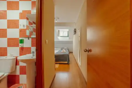 DownTown Guest House - 121
