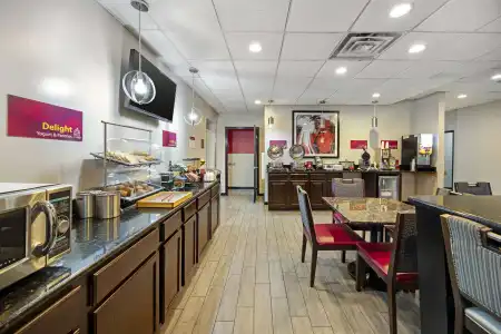 Best Western Plus Gen X Inn - 19