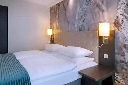 Premier Inn Berlin Alexanderplatz - 48