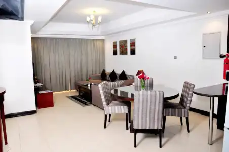 Ewan Ajman Suites - 26