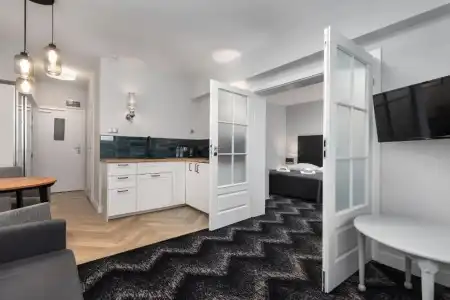 ApartEtna - 98