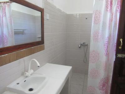 Baraka Beach Bungalows - 9
