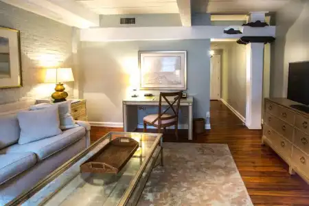 Olde Harbour Inn, Historic Inns of Savannah. - 117
