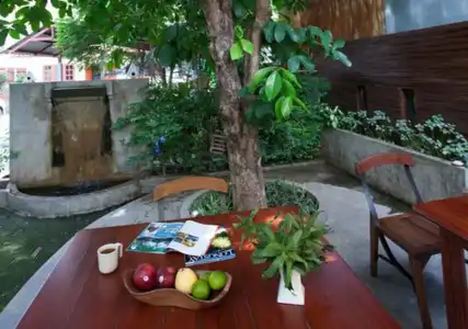 Yindee Stylish Guesthouse - 8