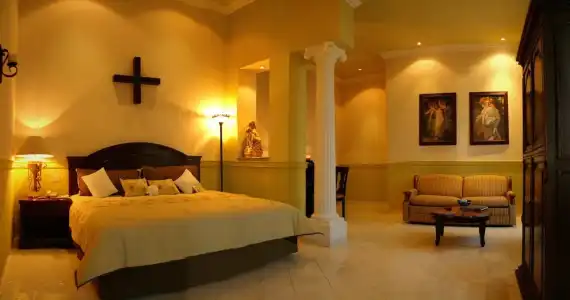 La Misión de Fray Diego Boutique - 129