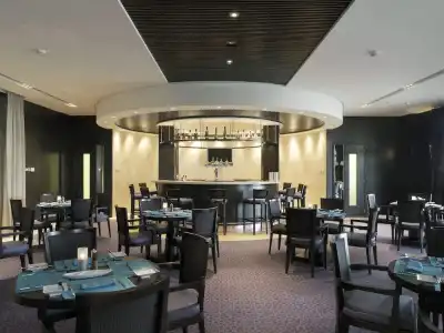 Address Montgomerie - 21